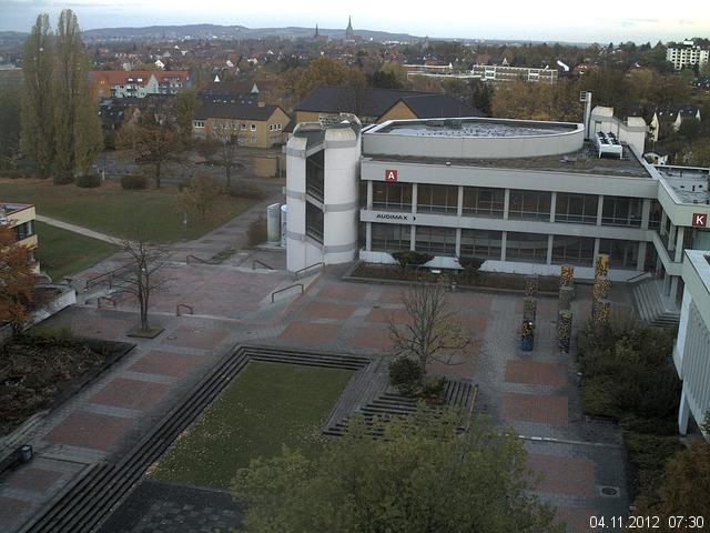 Foto der Webcam: Verwaltungsgeb&auml;ude, Innenhof mit Audimax, H&ouml;rsaal-Geb&auml;ude 1