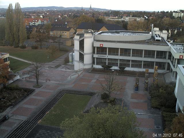 Foto der Webcam: Verwaltungsgeb&auml;ude, Innenhof mit Audimax, H&ouml;rsaal-Geb&auml;ude 1