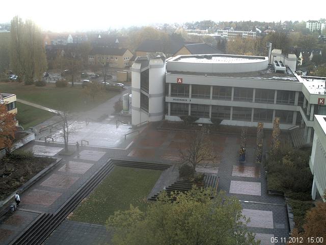Foto der Webcam: Verwaltungsgeb&auml;ude, Innenhof mit Audimax, H&ouml;rsaal-Geb&auml;ude 1