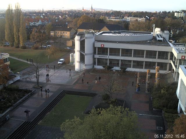 Foto der Webcam: Verwaltungsgeb&auml;ude, Innenhof mit Audimax, H&ouml;rsaal-Geb&auml;ude 1