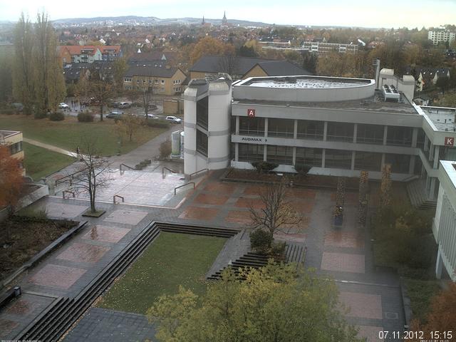 Foto der Webcam: Verwaltungsgeb&auml;ude, Innenhof mit Audimax, H&ouml;rsaal-Geb&auml;ude 1