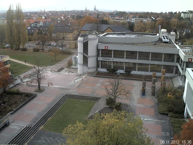 Foto der Webcam: Verwaltungsgeb&auml;ude, Innenhof mit Audimax, H&ouml;rsaal-Geb&auml;ude 1