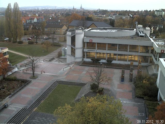 Foto der Webcam: Verwaltungsgeb&auml;ude, Innenhof mit Audimax, H&ouml;rsaal-Geb&auml;ude 1