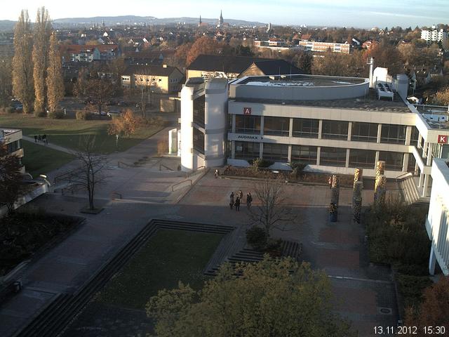 Foto der Webcam: Verwaltungsgeb&auml;ude, Innenhof mit Audimax, H&ouml;rsaal-Geb&auml;ude 1