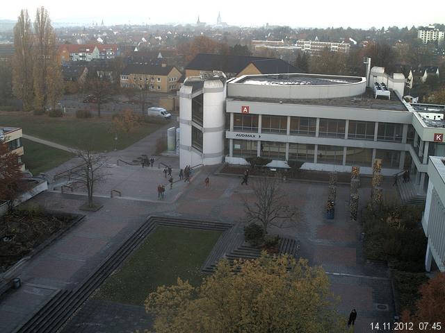 Foto der Webcam: Verwaltungsgeb&auml;ude, Innenhof mit Audimax, H&ouml;rsaal-Geb&auml;ude 1