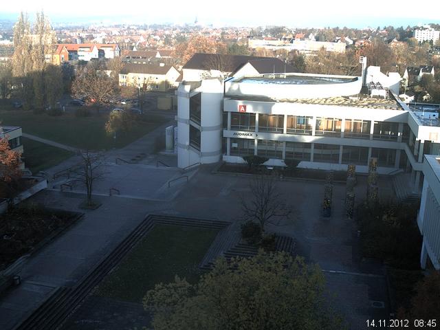 Foto der Webcam: Verwaltungsgeb&auml;ude, Innenhof mit Audimax, H&ouml;rsaal-Geb&auml;ude 1