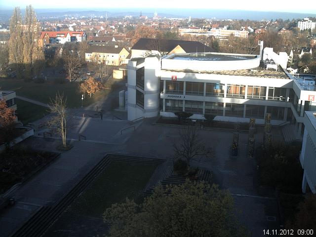 Foto der Webcam: Verwaltungsgeb&auml;ude, Innenhof mit Audimax, H&ouml;rsaal-Geb&auml;ude 1