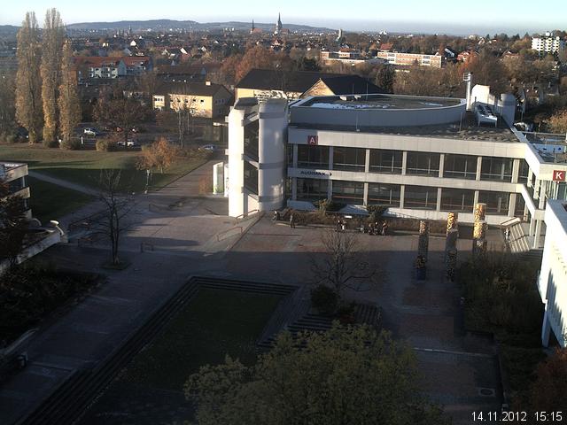 Foto der Webcam: Verwaltungsgeb&auml;ude, Innenhof mit Audimax, H&ouml;rsaal-Geb&auml;ude 1
