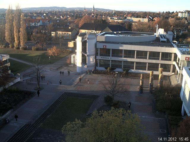 Foto der Webcam: Verwaltungsgeb&auml;ude, Innenhof mit Audimax, H&ouml;rsaal-Geb&auml;ude 1