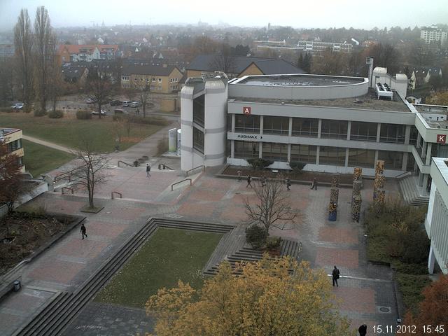 Foto der Webcam: Verwaltungsgeb&auml;ude, Innenhof mit Audimax, H&ouml;rsaal-Geb&auml;ude 1