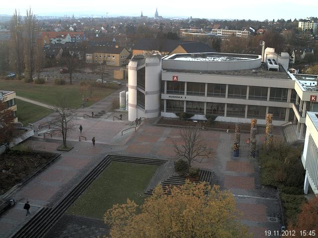 Foto der Webcam: Verwaltungsgeb&auml;ude, Innenhof mit Audimax, H&ouml;rsaal-Geb&auml;ude 1