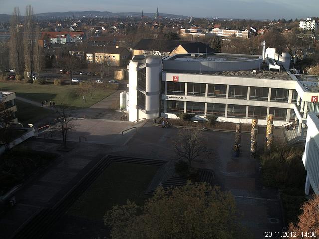 Foto der Webcam: Verwaltungsgeb&auml;ude, Innenhof mit Audimax, H&ouml;rsaal-Geb&auml;ude 1
