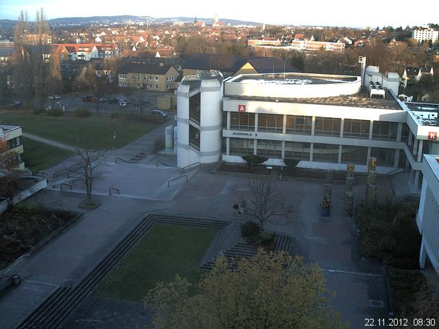 Foto der Webcam: Verwaltungsgeb&auml;ude, Innenhof mit Audimax, H&ouml;rsaal-Geb&auml;ude 1