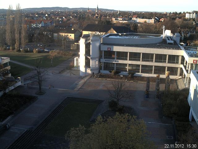Foto der Webcam: Verwaltungsgeb&auml;ude, Innenhof mit Audimax, H&ouml;rsaal-Geb&auml;ude 1