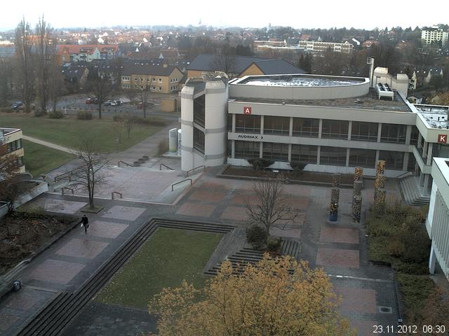 Foto der Webcam: Verwaltungsgeb&auml;ude, Innenhof mit Audimax, H&ouml;rsaal-Geb&auml;ude 1