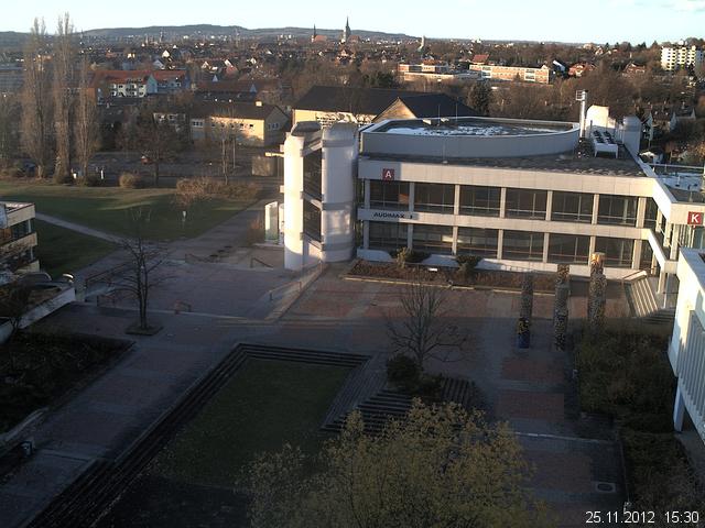 Foto der Webcam: Verwaltungsgeb&auml;ude, Innenhof mit Audimax, H&ouml;rsaal-Geb&auml;ude 1