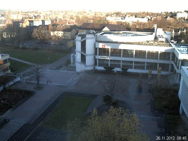 Foto der Webcam: Verwaltungsgeb&auml;ude, Innenhof mit Audimax, H&ouml;rsaal-Geb&auml;ude 1