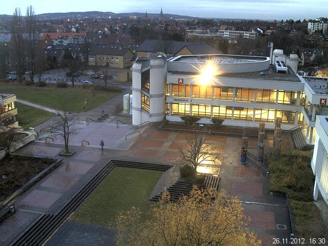Foto der Webcam: Verwaltungsgeb&auml;ude, Innenhof mit Audimax, H&ouml;rsaal-Geb&auml;ude 1