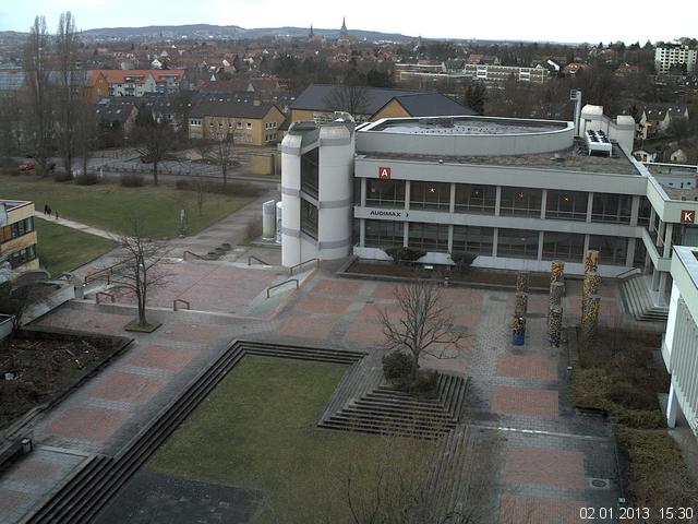 Foto der Webcam: Verwaltungsgeb&auml;ude, Innenhof mit Audimax, H&ouml;rsaal-Geb&auml;ude 1