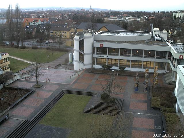 Foto der Webcam: Verwaltungsgeb&auml;ude, Innenhof mit Audimax, H&ouml;rsaal-Geb&auml;ude 1