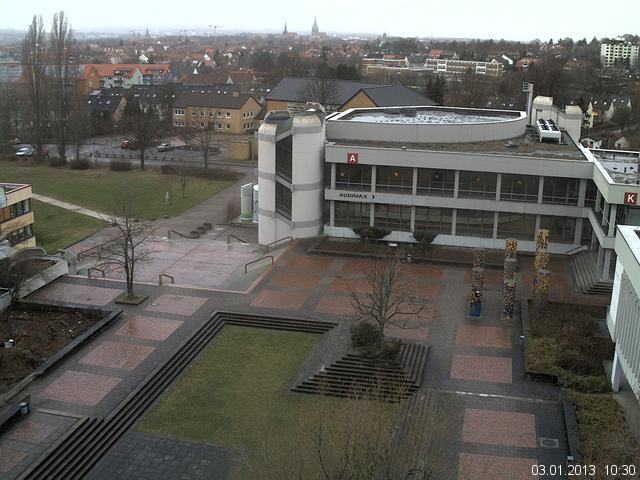 Foto der Webcam: Verwaltungsgeb&auml;ude, Innenhof mit Audimax, H&ouml;rsaal-Geb&auml;ude 1