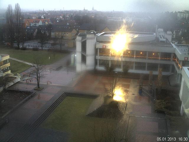 Foto der Webcam: Verwaltungsgeb&auml;ude, Innenhof mit Audimax, H&ouml;rsaal-Geb&auml;ude 1