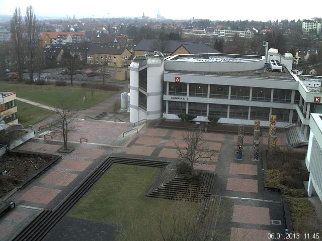 Foto der Webcam: Verwaltungsgeb&auml;ude, Innenhof mit Audimax, H&ouml;rsaal-Geb&auml;ude 1