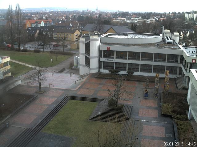 Foto der Webcam: Verwaltungsgeb&auml;ude, Innenhof mit Audimax, H&ouml;rsaal-Geb&auml;ude 1