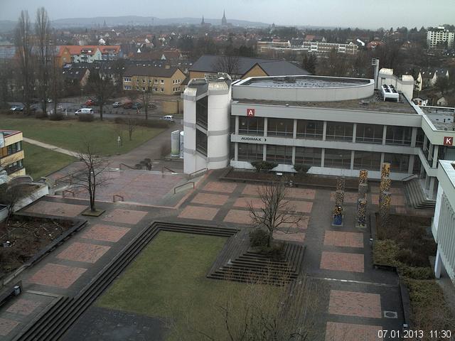 Foto der Webcam: Verwaltungsgeb&auml;ude, Innenhof mit Audimax, H&ouml;rsaal-Geb&auml;ude 1