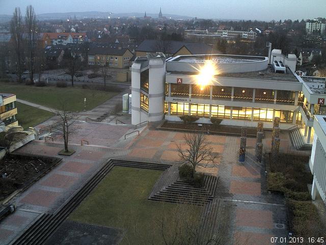 Foto der Webcam: Verwaltungsgeb&auml;ude, Innenhof mit Audimax, H&ouml;rsaal-Geb&auml;ude 1