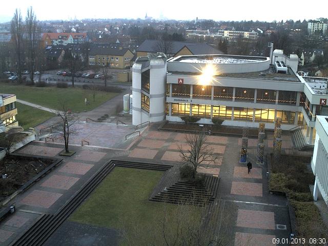 Foto der Webcam: Verwaltungsgeb&auml;ude, Innenhof mit Audimax, H&ouml;rsaal-Geb&auml;ude 1