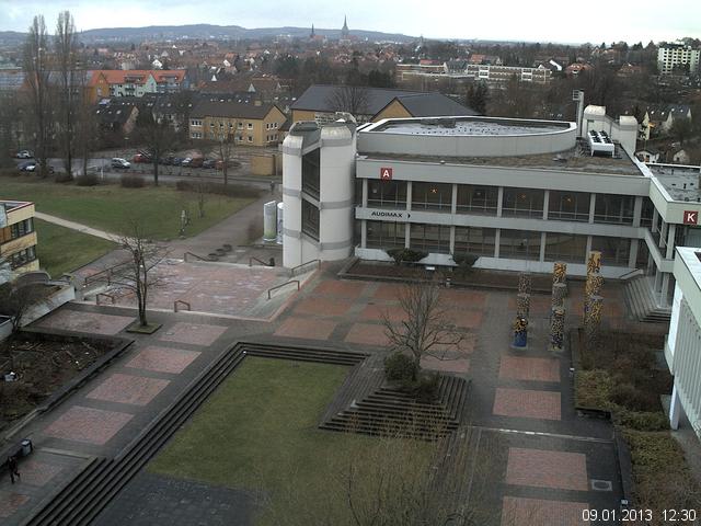 Foto der Webcam: Verwaltungsgeb&auml;ude, Innenhof mit Audimax, H&ouml;rsaal-Geb&auml;ude 1
