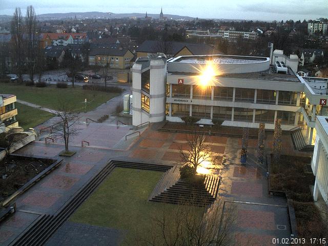 Foto der Webcam: Verwaltungsgeb&auml;ude, Innenhof mit Audimax, H&ouml;rsaal-Geb&auml;ude 1