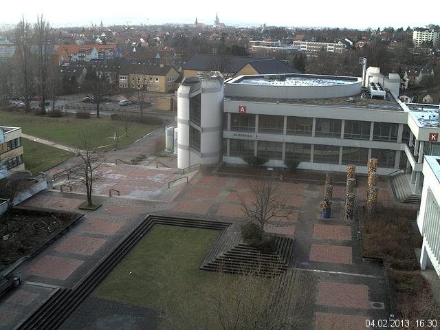 Foto der Webcam: Verwaltungsgeb&auml;ude, Innenhof mit Audimax, H&ouml;rsaal-Geb&auml;ude 1