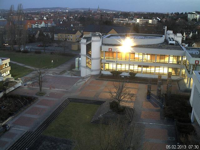 Foto der Webcam: Verwaltungsgeb&auml;ude, Innenhof mit Audimax, H&ouml;rsaal-Geb&auml;ude 1