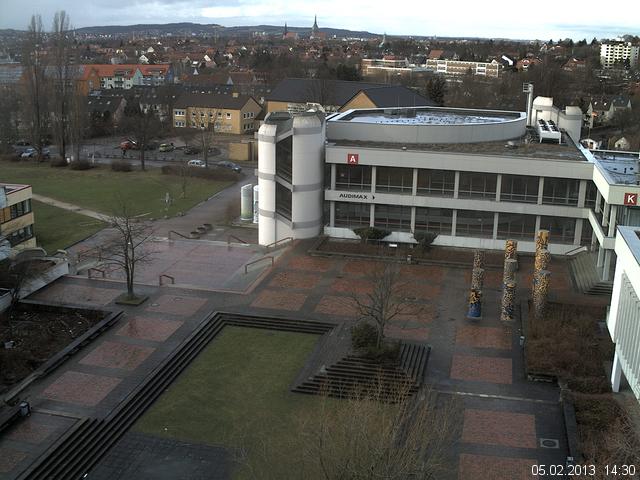 Foto der Webcam: Verwaltungsgeb&auml;ude, Innenhof mit Audimax, H&ouml;rsaal-Geb&auml;ude 1