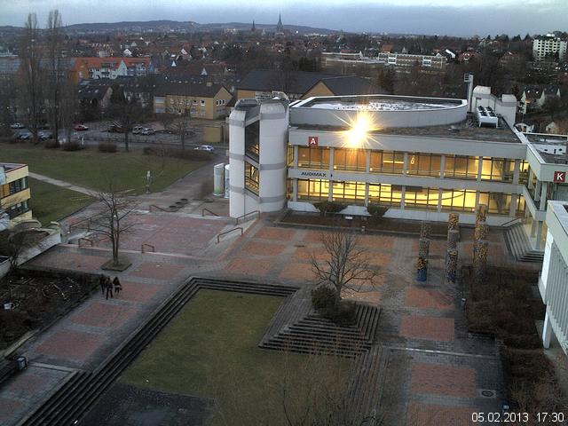 Foto der Webcam: Verwaltungsgeb&auml;ude, Innenhof mit Audimax, H&ouml;rsaal-Geb&auml;ude 1