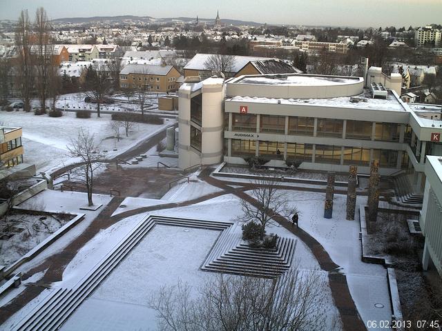 Foto der Webcam: Verwaltungsgeb&auml;ude, Innenhof mit Audimax, H&ouml;rsaal-Geb&auml;ude 1