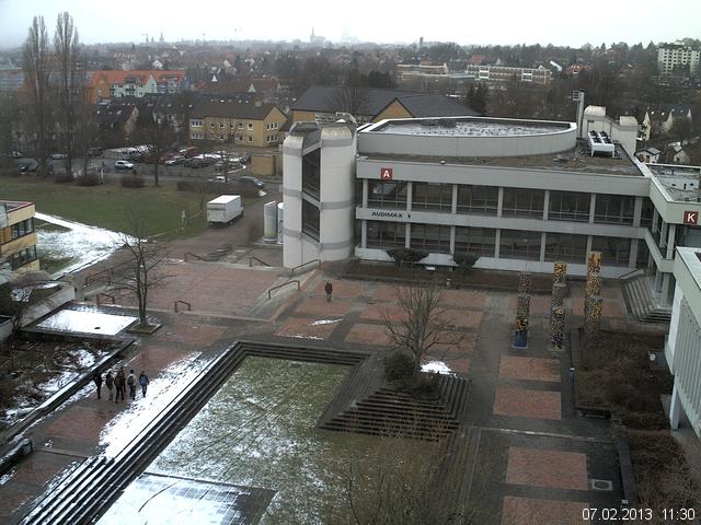 Foto der Webcam: Verwaltungsgeb&auml;ude, Innenhof mit Audimax, H&ouml;rsaal-Geb&auml;ude 1