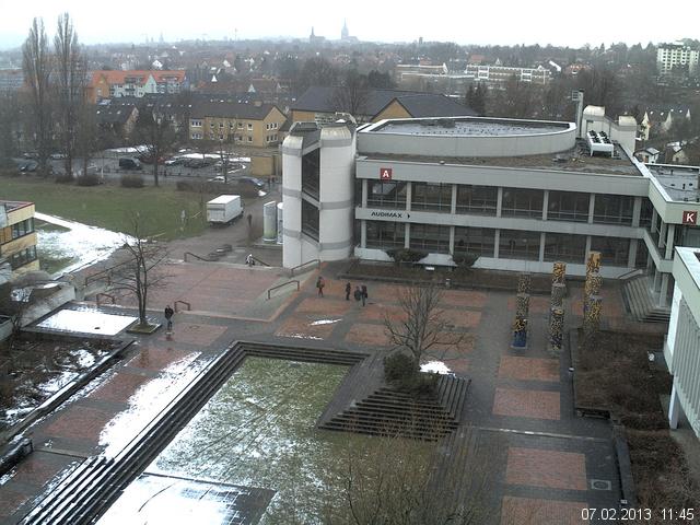Foto der Webcam: Verwaltungsgeb&auml;ude, Innenhof mit Audimax, H&ouml;rsaal-Geb&auml;ude 1