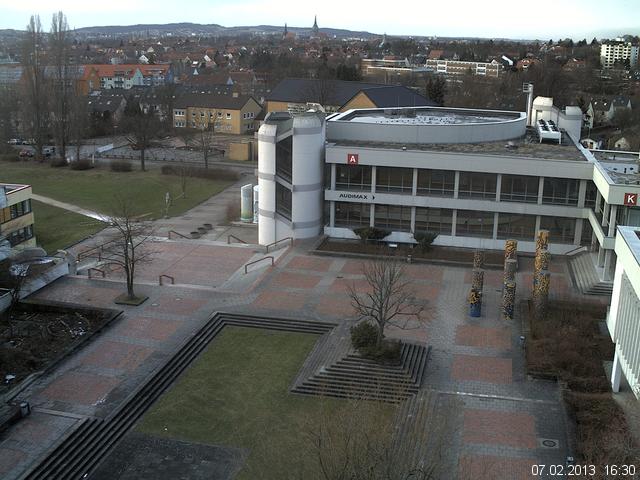 Foto der Webcam: Verwaltungsgeb&auml;ude, Innenhof mit Audimax, H&ouml;rsaal-Geb&auml;ude 1