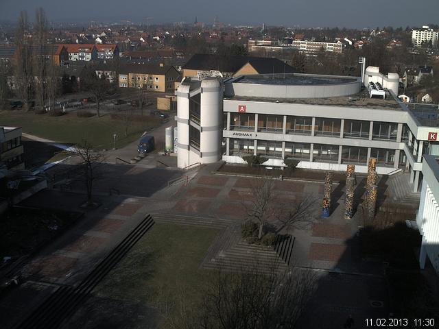Foto der Webcam: Verwaltungsgeb&auml;ude, Innenhof mit Audimax, H&ouml;rsaal-Geb&auml;ude 1