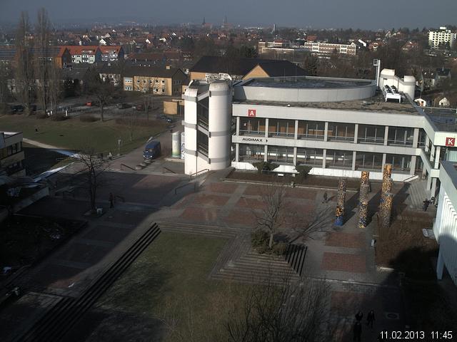 Foto der Webcam: Verwaltungsgeb&auml;ude, Innenhof mit Audimax, H&ouml;rsaal-Geb&auml;ude 1
