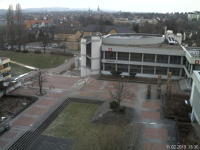 Foto der Webcam: Verwaltungsgeb&auml;ude, Innenhof mit Audimax, H&ouml;rsaal-Geb&auml;ude 1