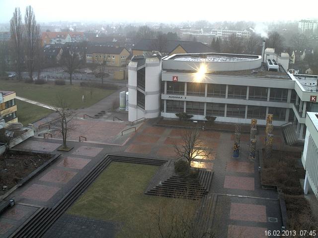 Foto der Webcam: Verwaltungsgeb&auml;ude, Innenhof mit Audimax, H&ouml;rsaal-Geb&auml;ude 1