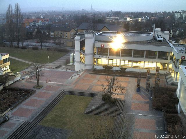 Foto der Webcam: Verwaltungsgeb&auml;ude, Innenhof mit Audimax, H&ouml;rsaal-Geb&auml;ude 1