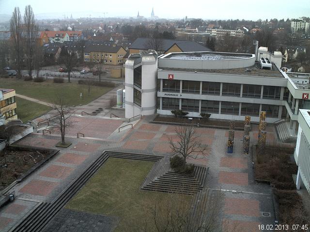 Foto der Webcam: Verwaltungsgeb&auml;ude, Innenhof mit Audimax, H&ouml;rsaal-Geb&auml;ude 1