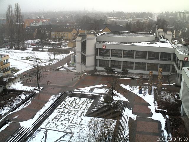 Foto der Webcam: Verwaltungsgeb&auml;ude, Innenhof mit Audimax, H&ouml;rsaal-Geb&auml;ude 1