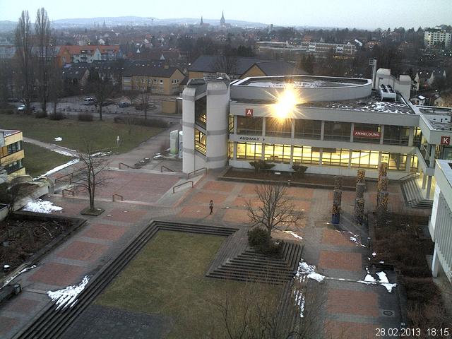 Foto der Webcam: Verwaltungsgeb&auml;ude, Innenhof mit Audimax, H&ouml;rsaal-Geb&auml;ude 1