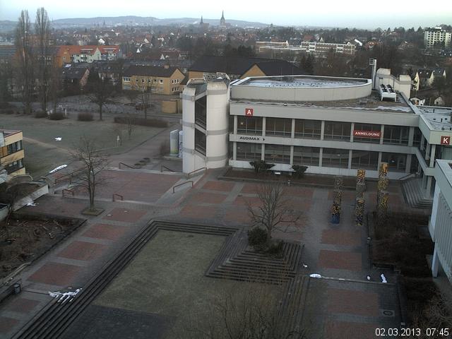 Foto der Webcam: Verwaltungsgeb&auml;ude, Innenhof mit Audimax, H&ouml;rsaal-Geb&auml;ude 1